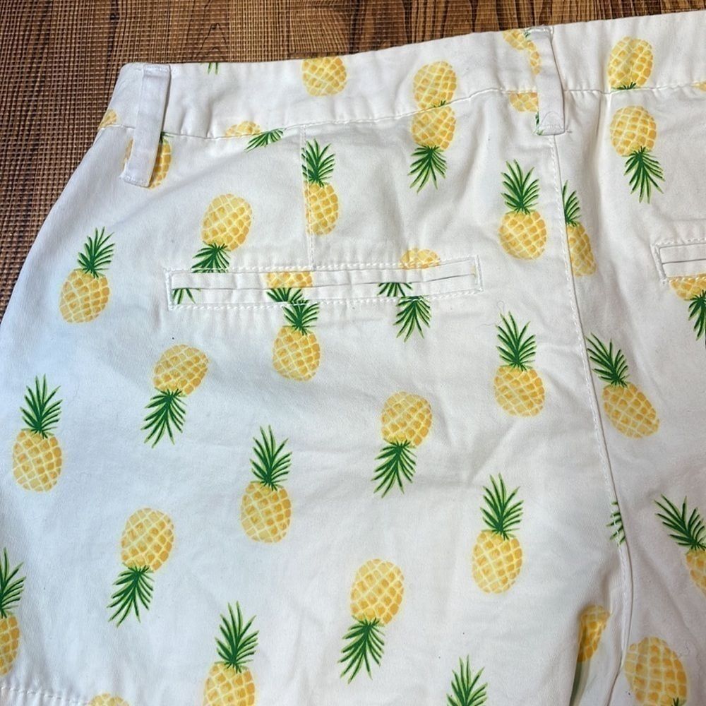 Old Navy women’s shorts. Pineapple print. Size 2. - Picture 3 of 10